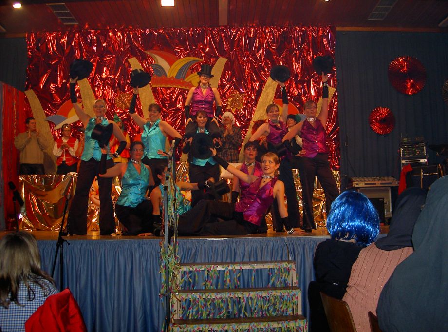 Diomonds are a girls best friend 2005